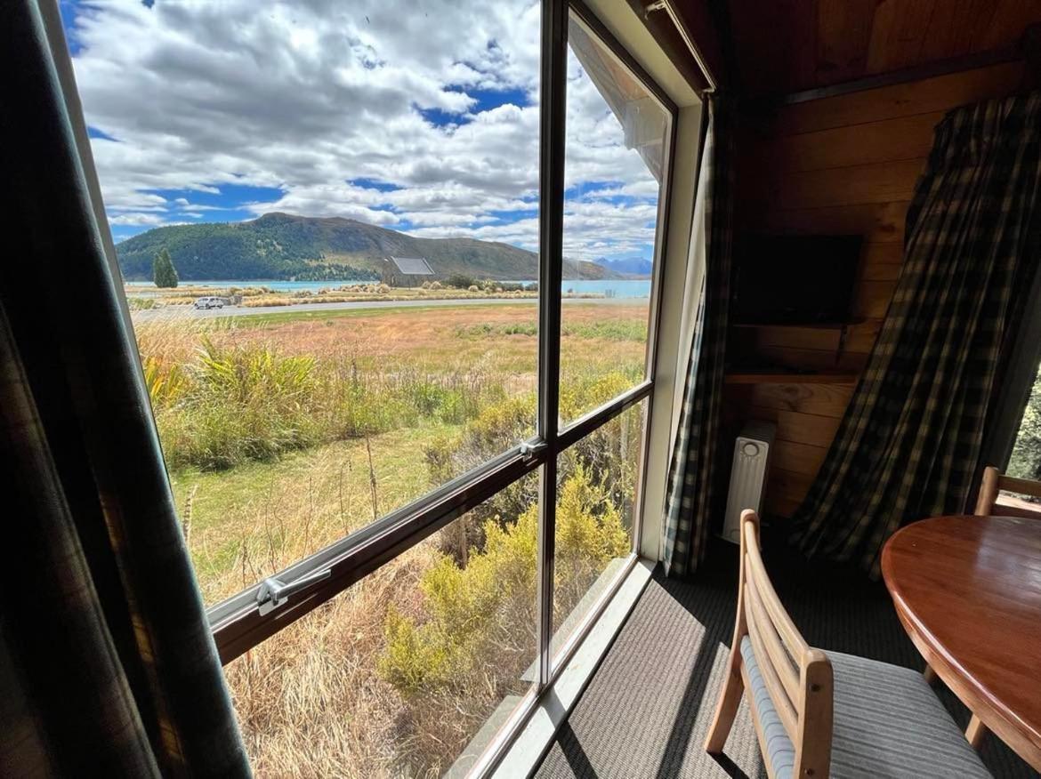 Church House Beside The Lake Lake Tekapo Exterior photo